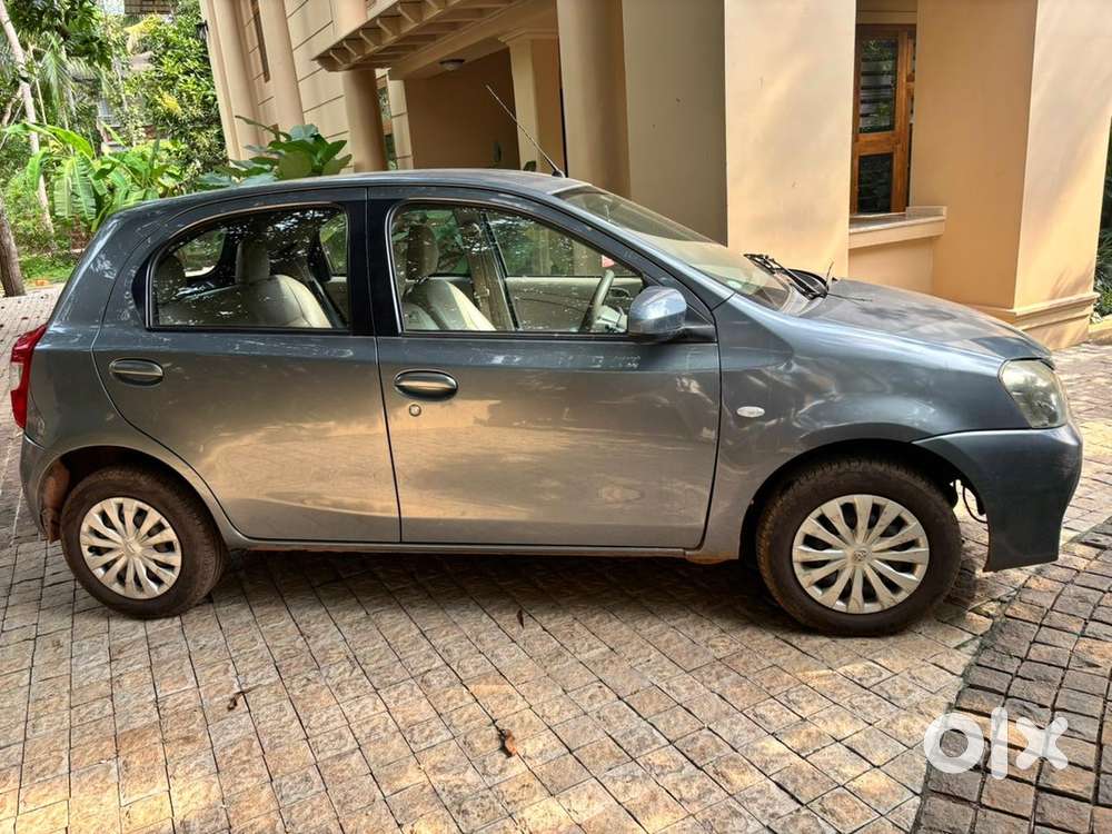Toyota Etios Liva 2013