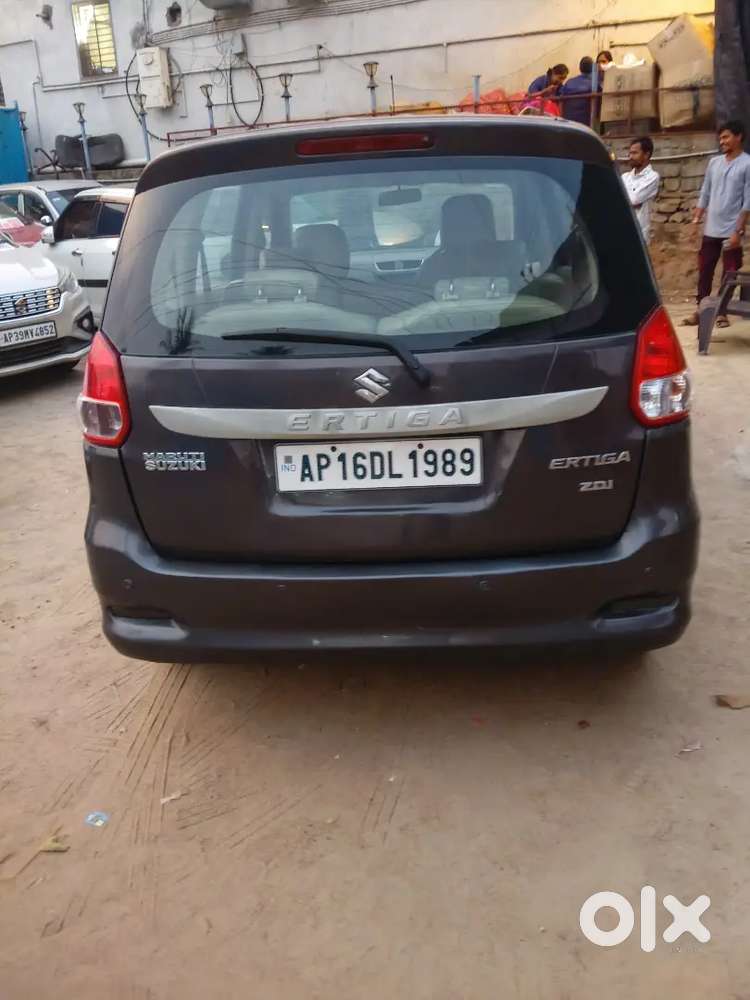Maruti Suzuki Ertiga 2016 Diesel 127000 Km Driven