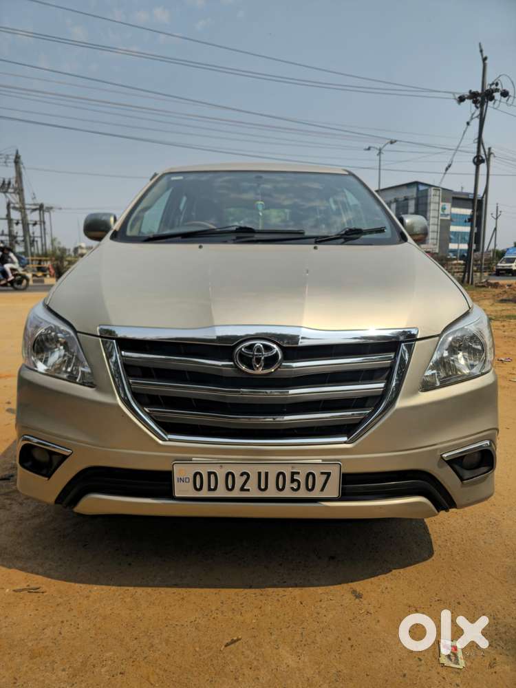 Toyota Innova 2.5 G (diesel) 8 Seater, 2015, Diesel