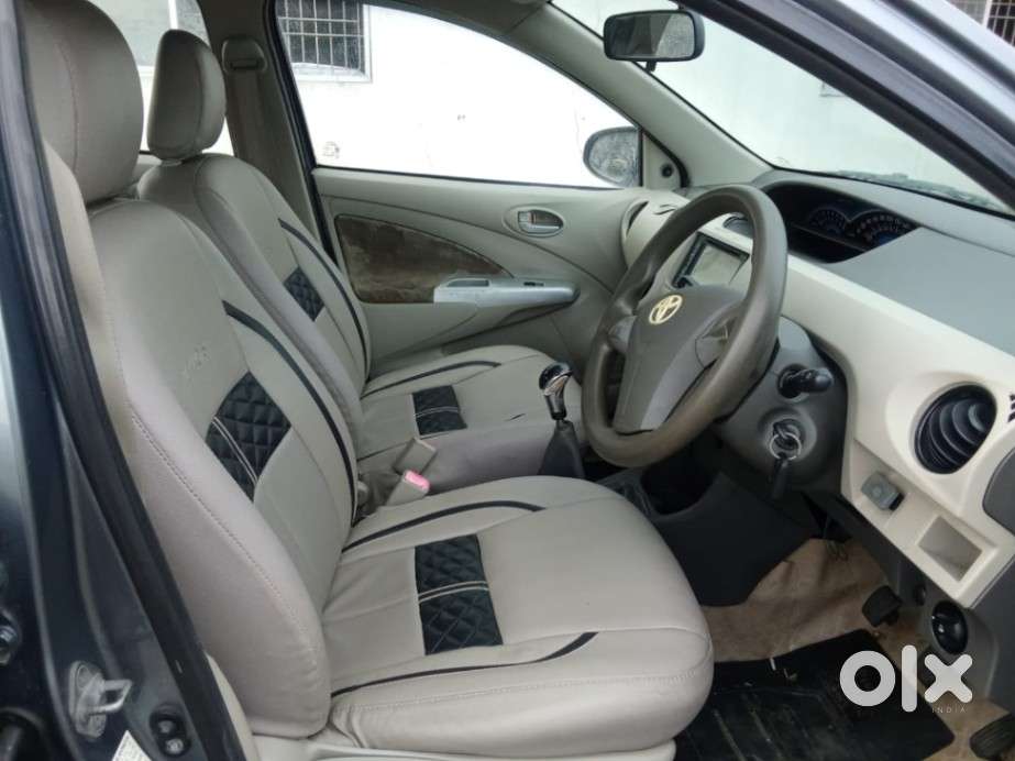 Toyota Etios Liva V, 2015, Petrol