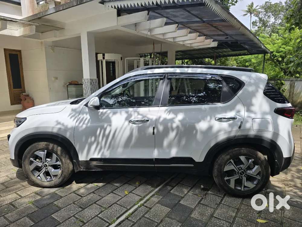 Kia Sonet 1.0 Petrol Automatic 2023