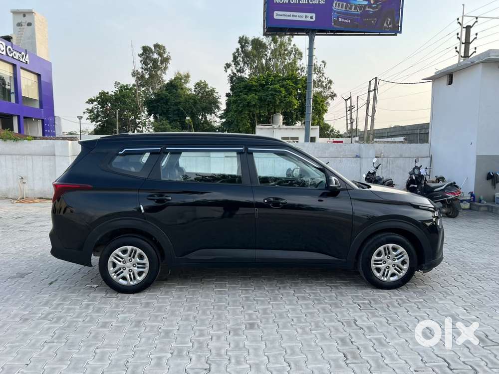 Kia Carens G 1.5 6mt Premium (o) 7-seater, 2024, Petrol