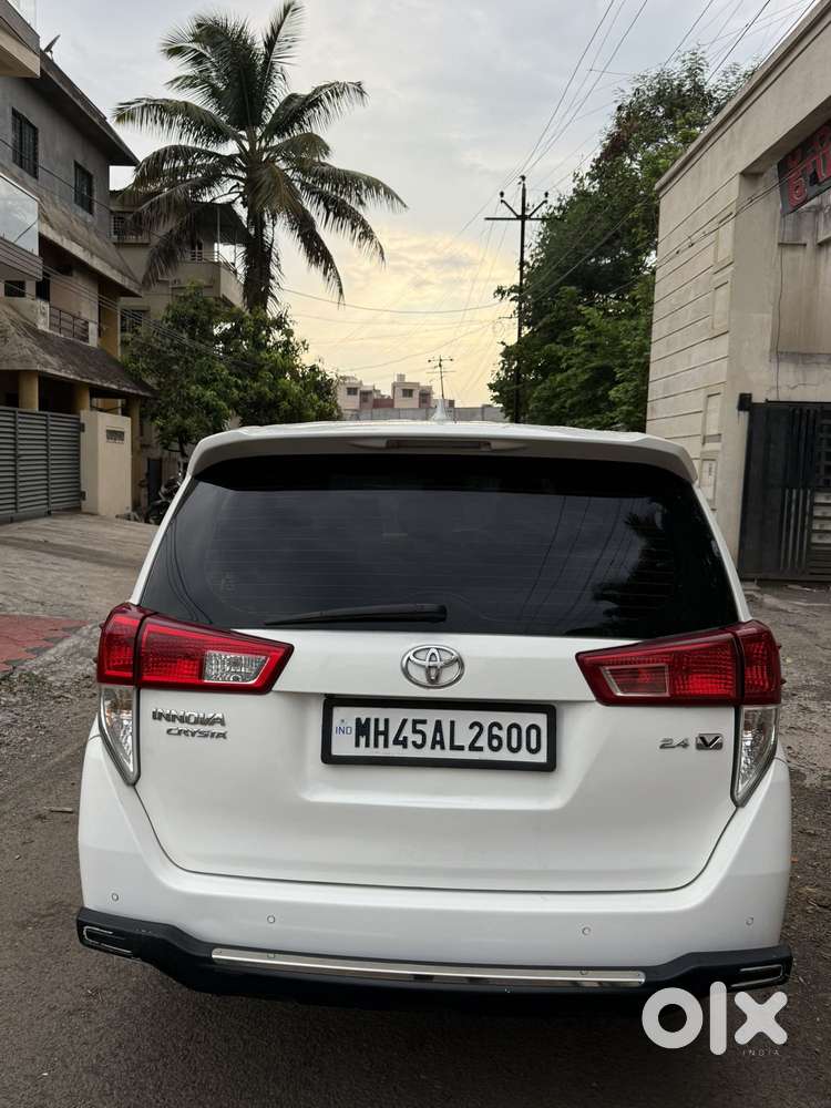 Toyota Innova Crysta [2020-ongoing] 2.4 Vx 8 Str, 2021, Diesel