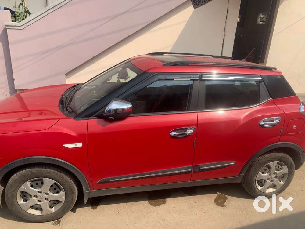 Mahindra Xuv300 2023 Petrol 18500 Km Driven