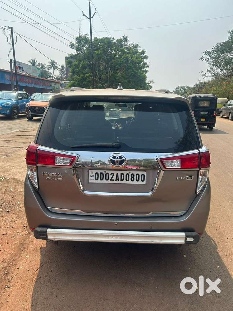 Toyota Innova Crysta 2017 Diesel Well Maintained