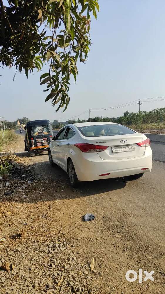 Hyundai Elantra 2014 Diesel 85000 Km Driven
