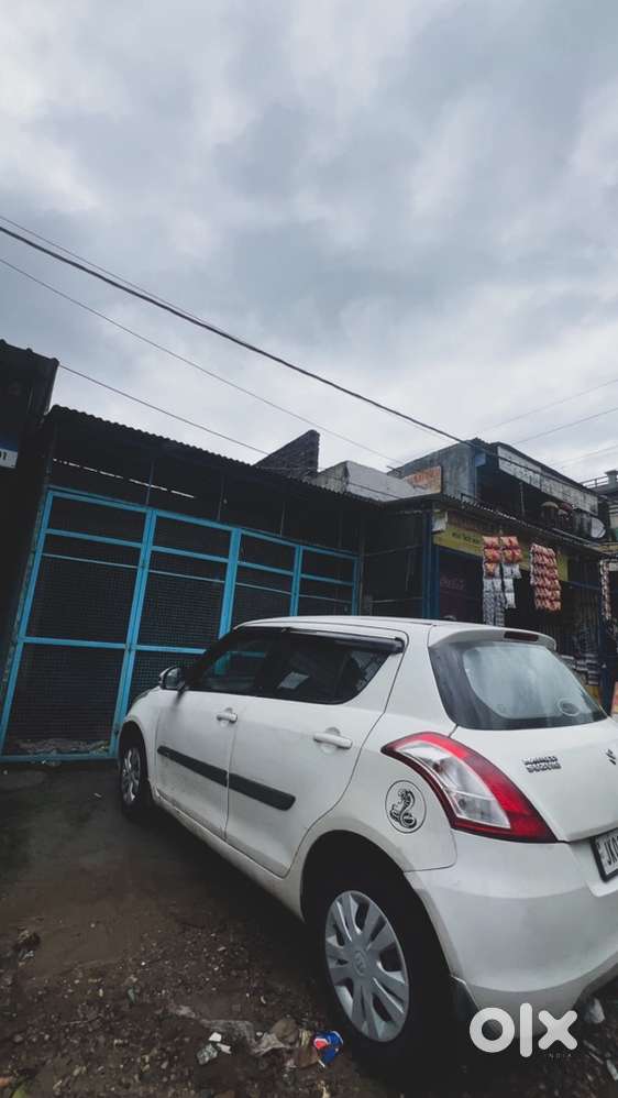 Maruti Suzuki Swift Petrol 2012