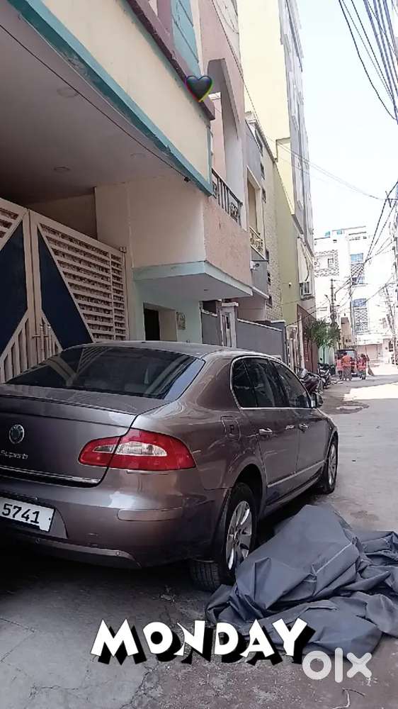 Skoda Superb Elegance 2011