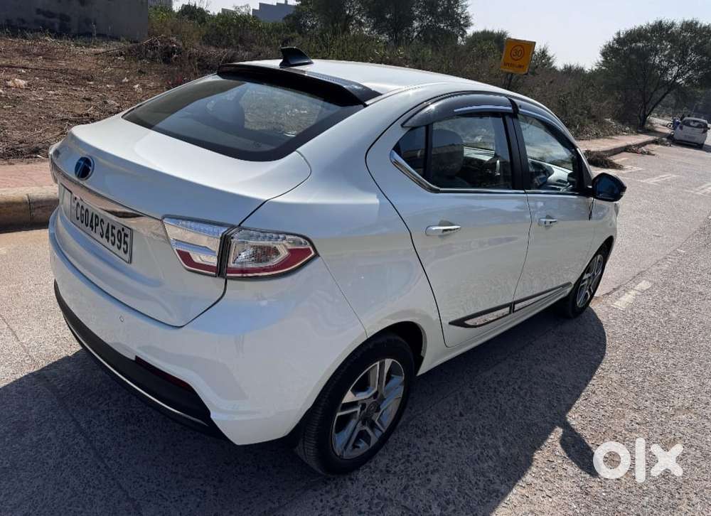 Tata Tigor Xza Plus Leatherette Pack, 2025, Petrol