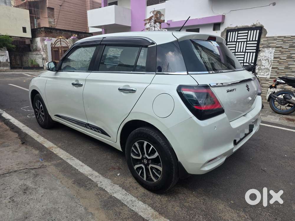 Maruti Suzuki Swift Vxi Optional, 2024, Petrol