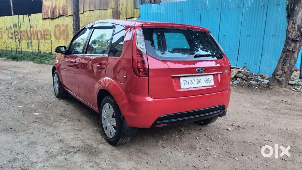 Ford Figo, 2010, Petrol