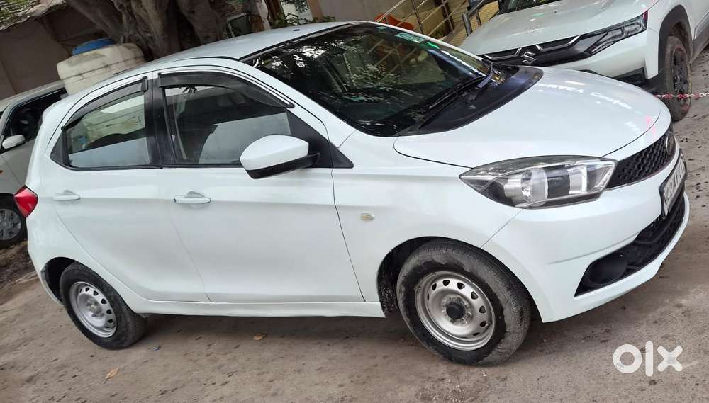 Tata Tiago 1.2 Revotron Xe Option, 2016, Petrol