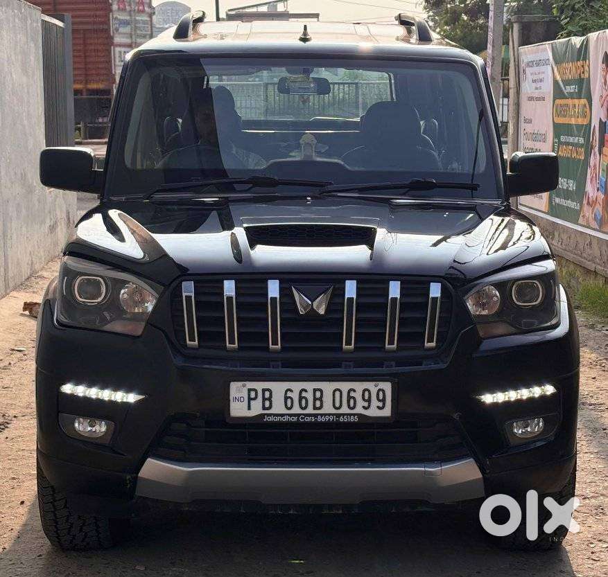 Mahindra Scorpio Classic, 2023, Diesel