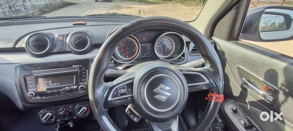 Maruti Suzuki Swift Vxi Optional, 2020, Petrol