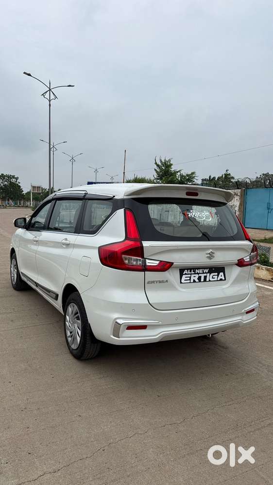 Maruti Suzuki Ertiga 2025 Cng & Hybrids 24000 Km Driven