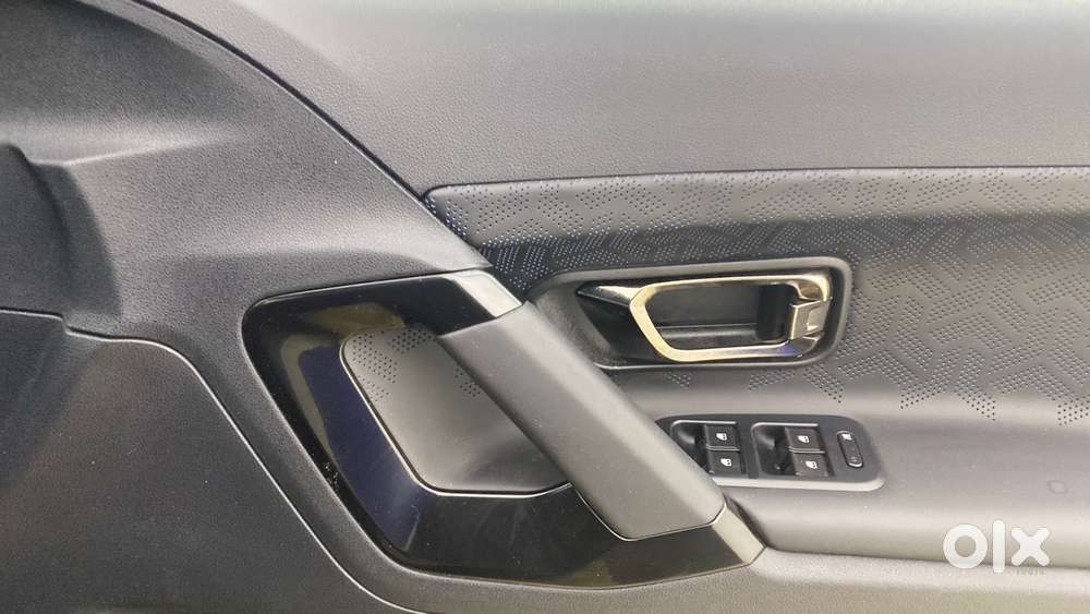 Tata Safari Accomplished Dark Edition, 2024, Diesel