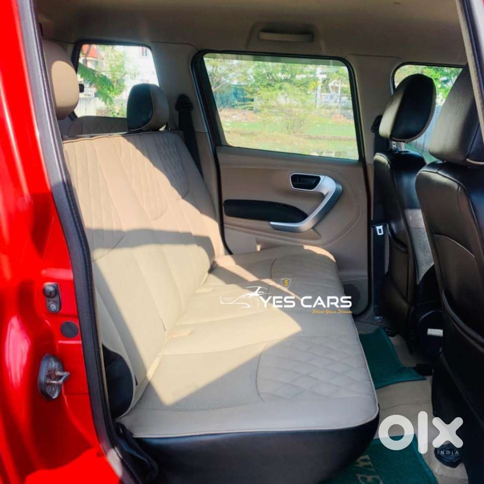 Mahindra Tuv 300 T10, 2018, Diesel