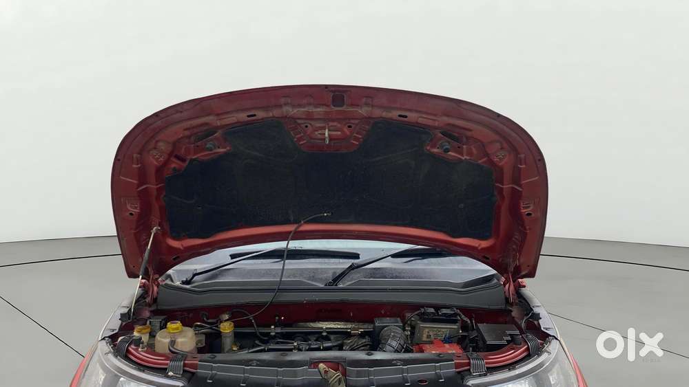 Mahindra Kuv 100 2016-2017 Mfalcon G80 K8 Dual Tone, 2017, Petrol