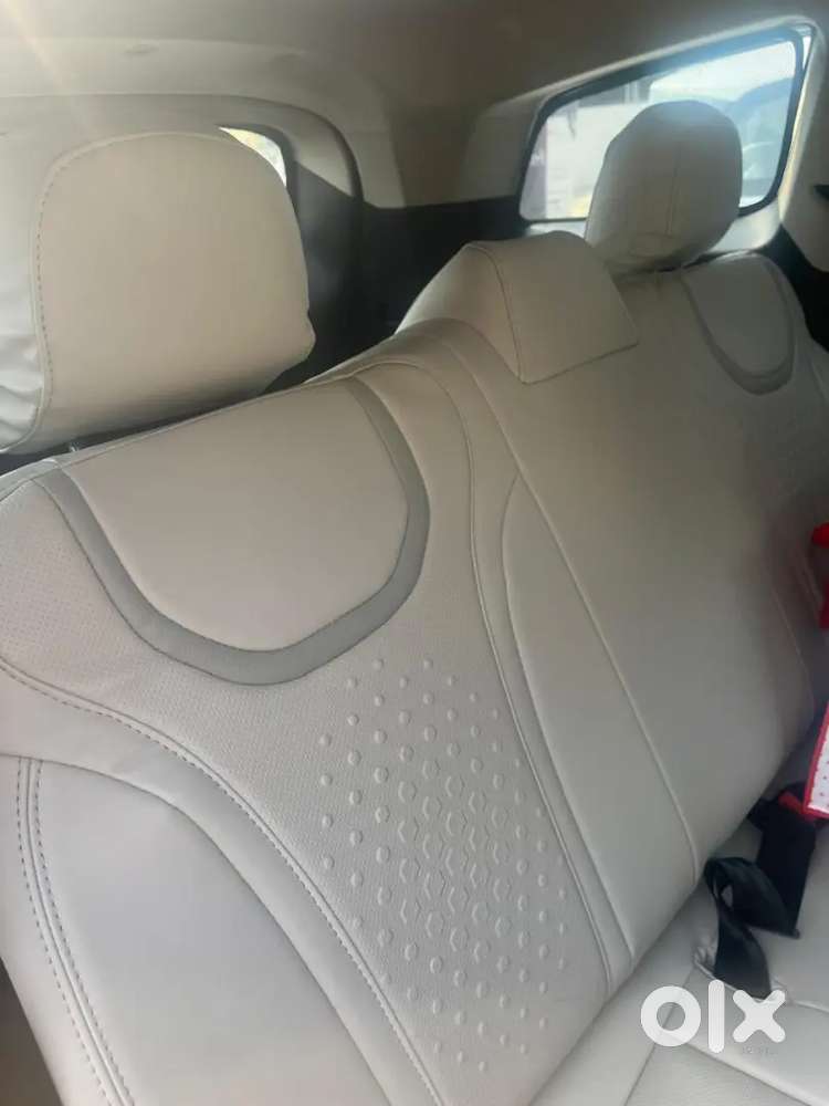Mahindra Xuv700 2022 Petrol Well Maintained