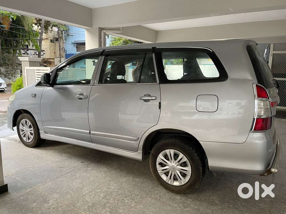 Toyota Innova 2015 Diesel Excellent Condition 2,20,000 Kms Driven