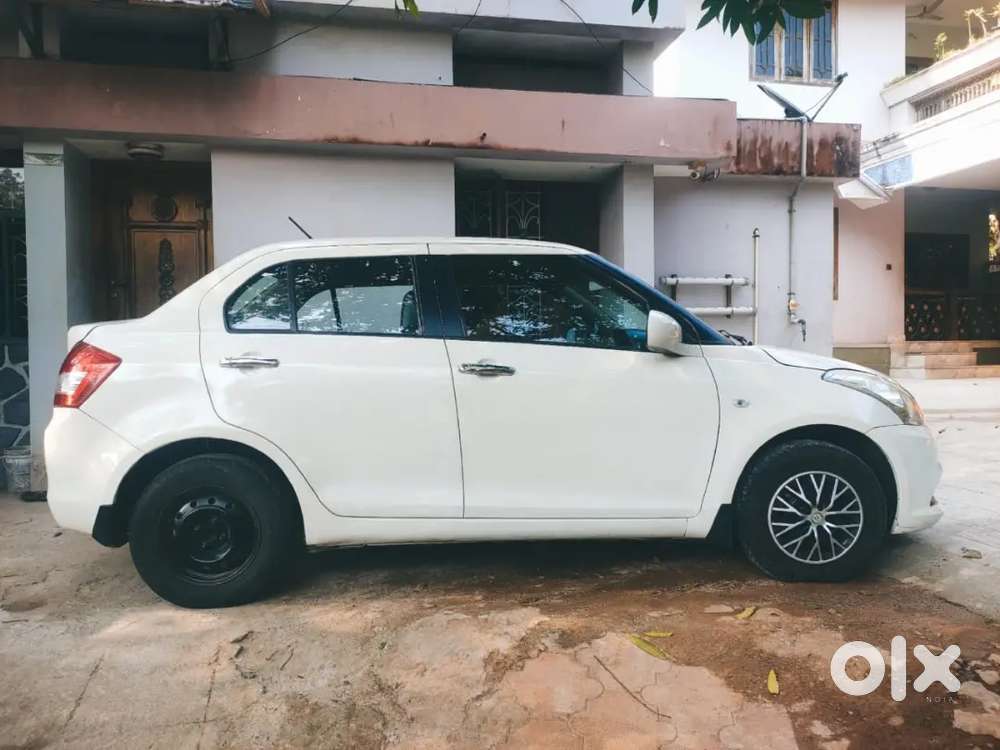 Power Steering,power Window(front),central Locking,dual Airbag