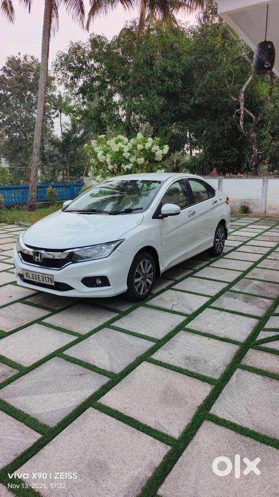 Honda City I-vtec V, 2017, Petrol