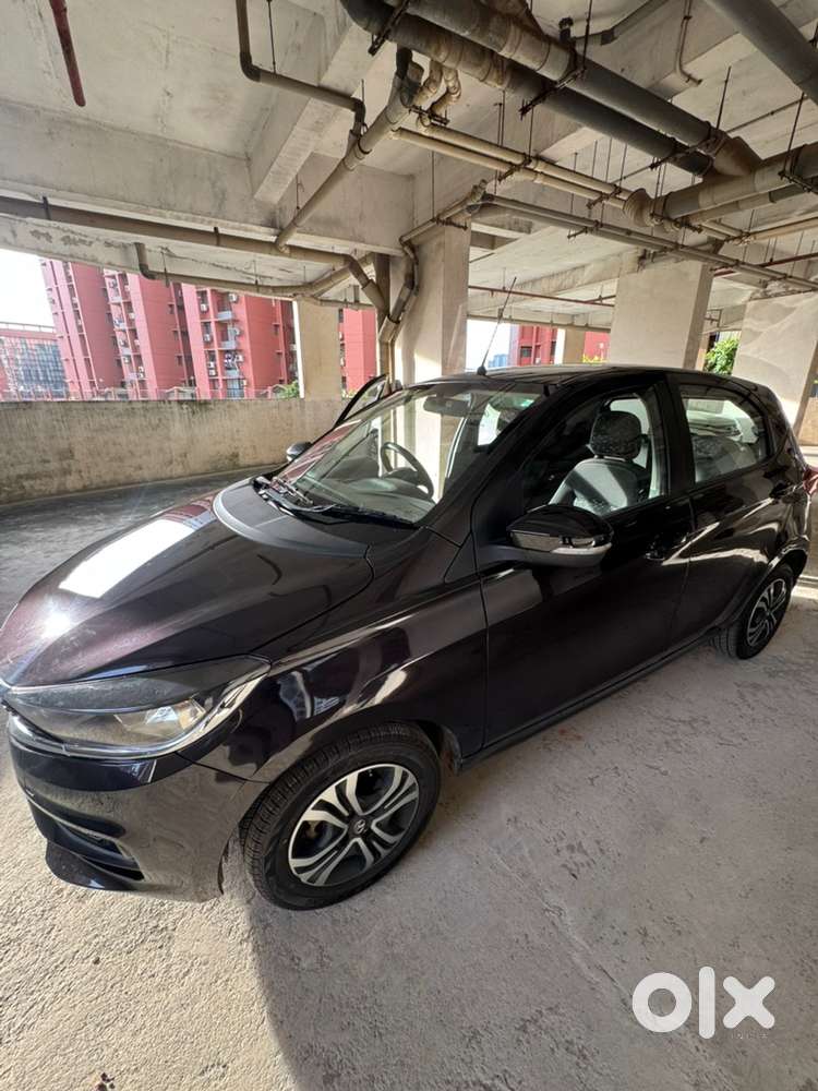 Tata Tiago Petrol 2023