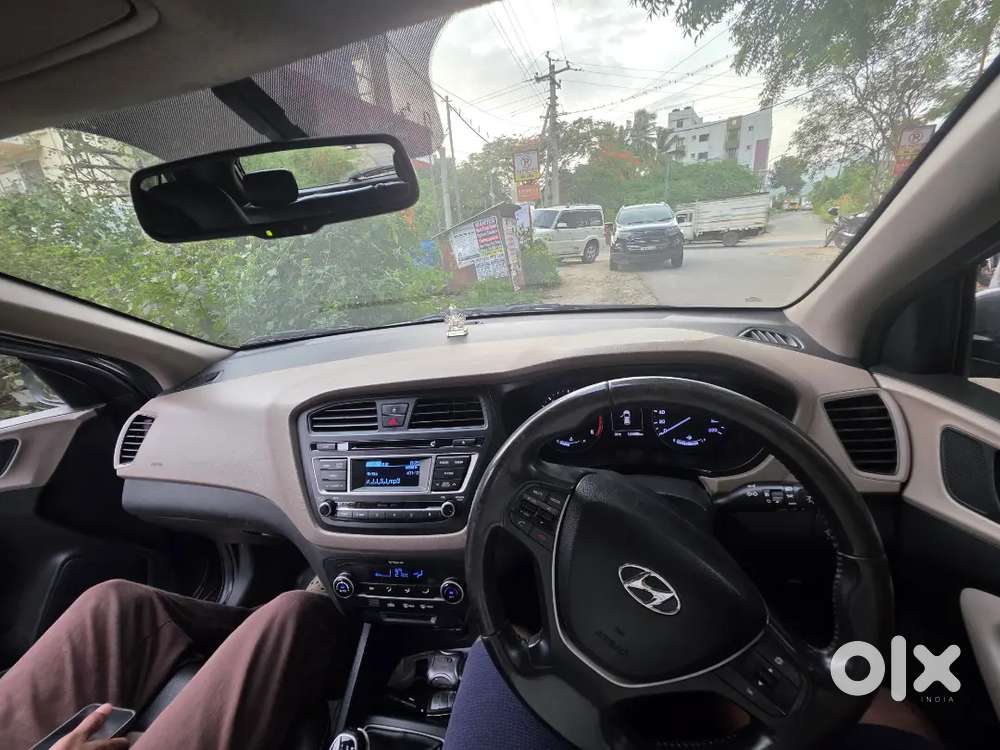 Direct Owner Sale: 2015 Hyundai Elite I20 Asta Diesel (top-end)