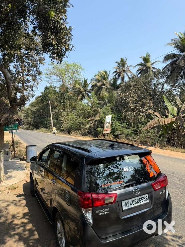 Toyota Innova Crysta 2019