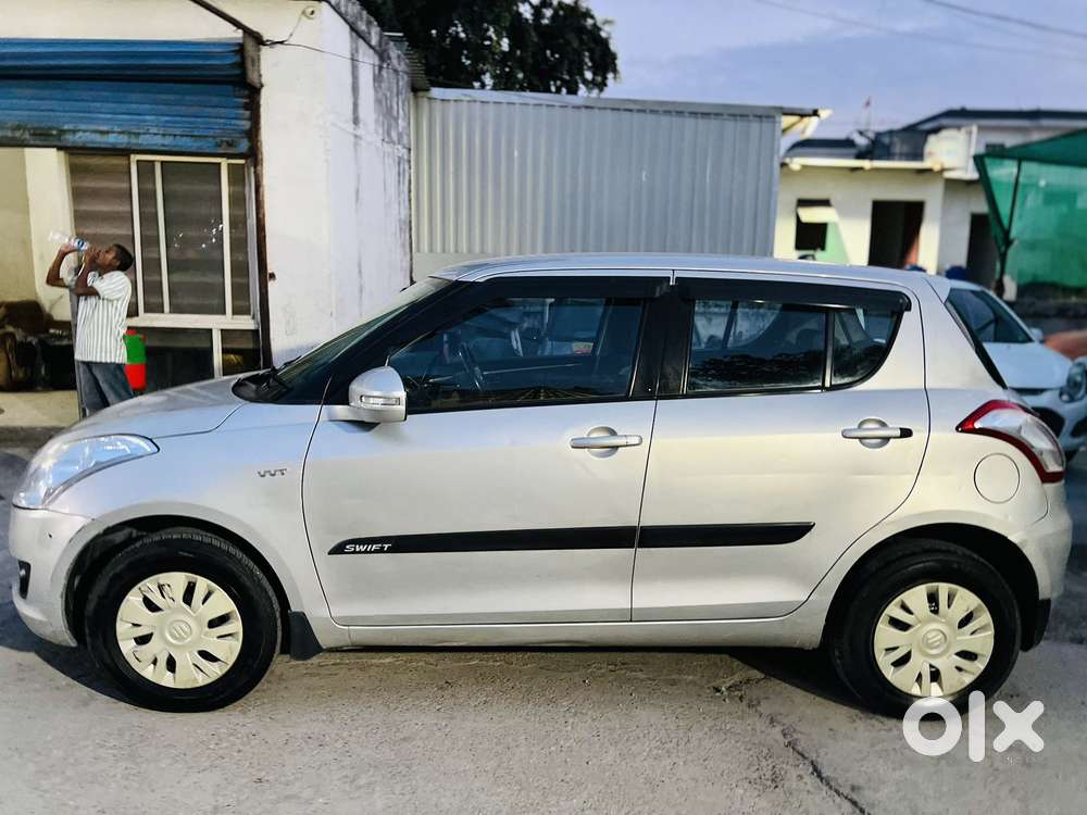 Maruti Suzuki Swift Vxi Optional, 2012, Petrol