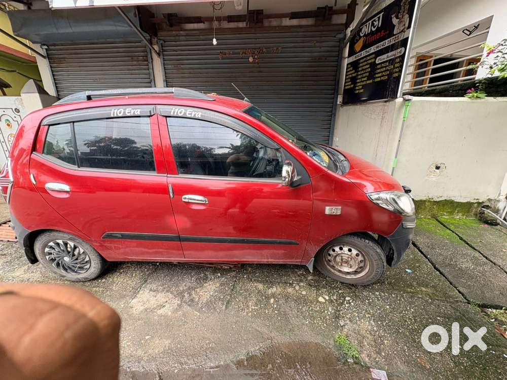 Hyundai I10 2011 .31000km Driven