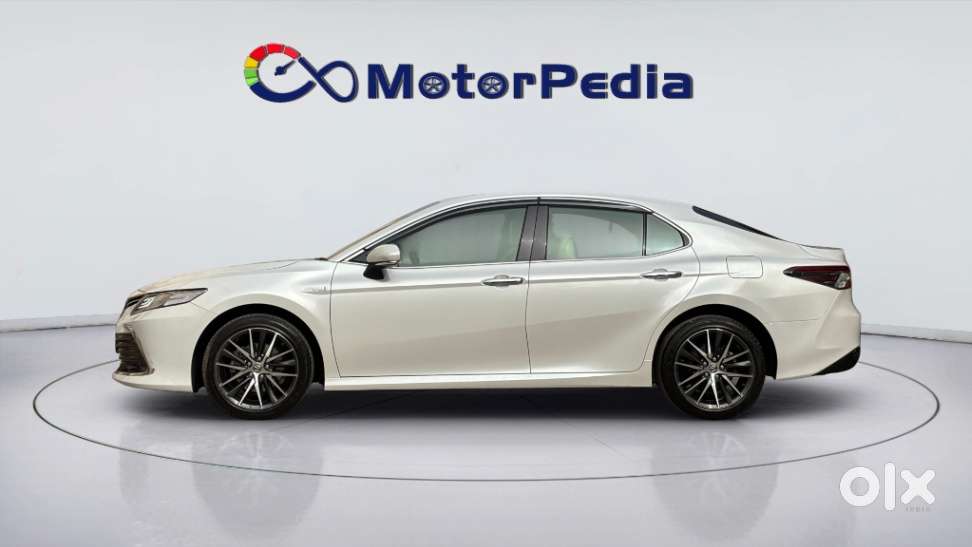 Toyota Camry 2.5 Hybrid, 2023, Petrol
