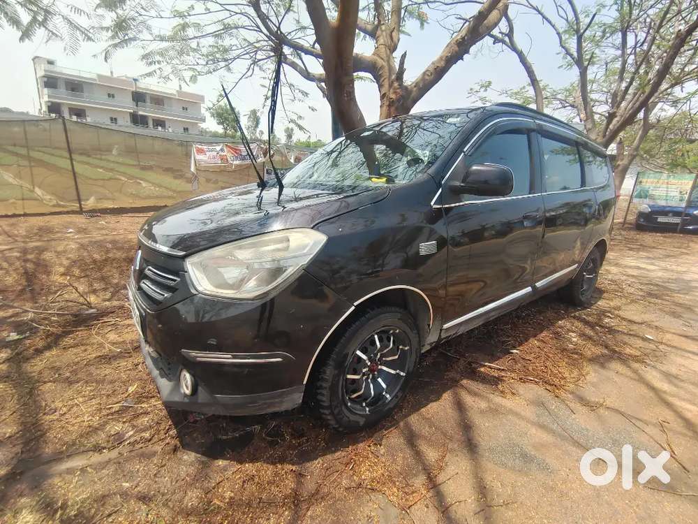 Renault Lodgy 2015 Diesel Well Maintained