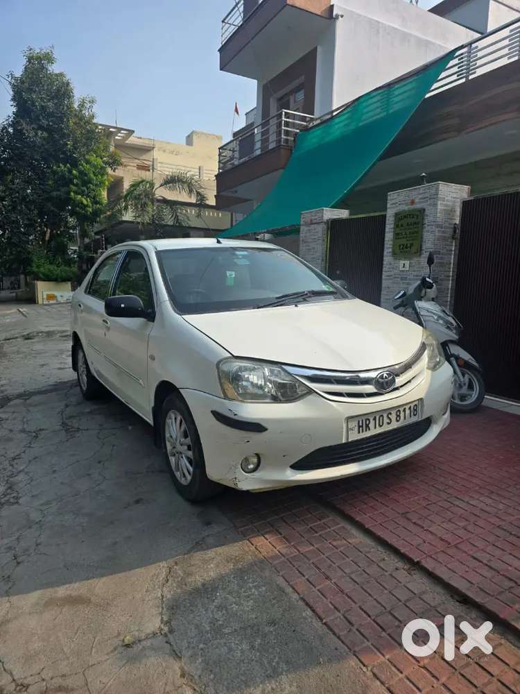 Toyota Etios [2012] Petrol