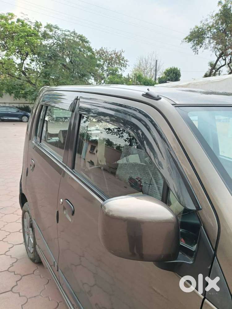Maruti Suzuki Wagon R Amt Vxi Plus, 2017, Petrol