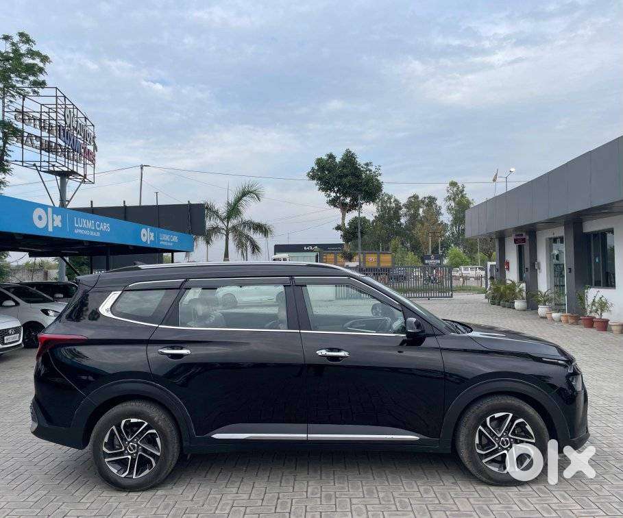 Kia Carens Luxury (o)1.5 Diesel At 7 Str, 2023, Diesel