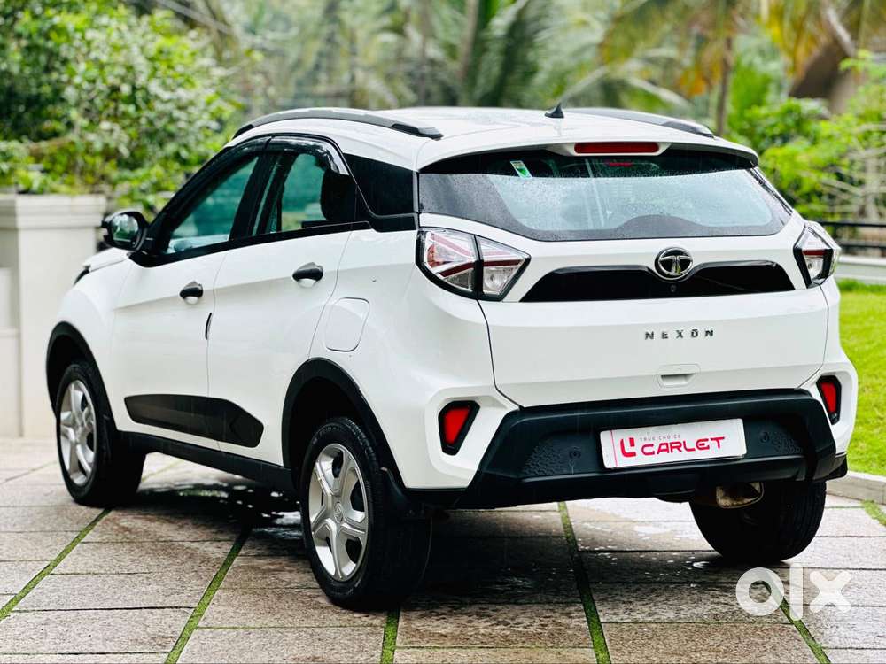 Tata Nexon 1.2 Revotron Xm (s), 2023, Petrol