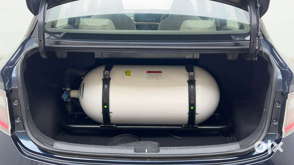 Hyundai Aura 1.2 Sx Cng, 2023, Cng & Hybrids