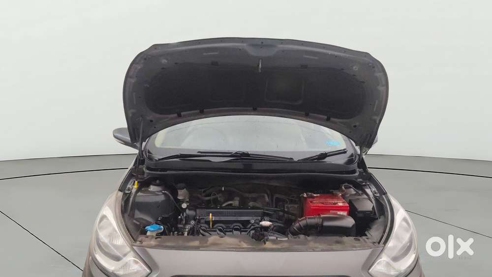 Hyundai Verna Fluidic 1.6 Vtvt Sx, 2013, Petrol