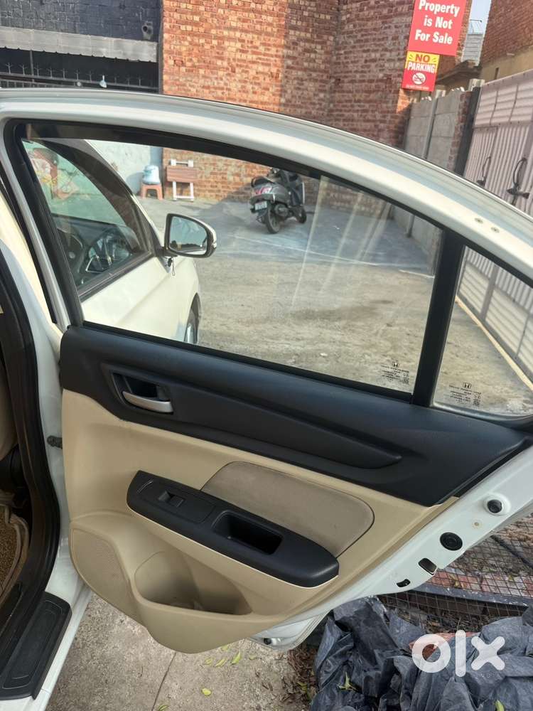 Amaze, Bs6, Push Button Start, Chd, 65k Km Driven With Company Records