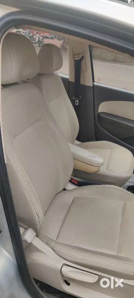 Volkswagen Vento 2014 मॉडल प्लस
