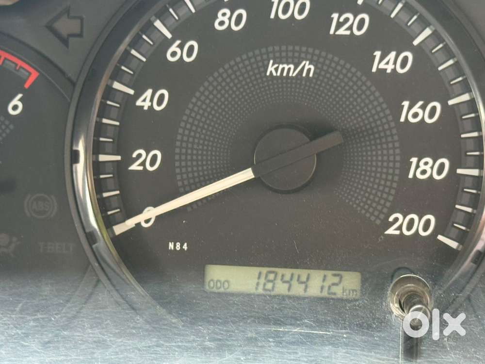 Toyota Innova 2.5 Gx (diesel) 8 Seater Bs Iv, 2016, Diesel