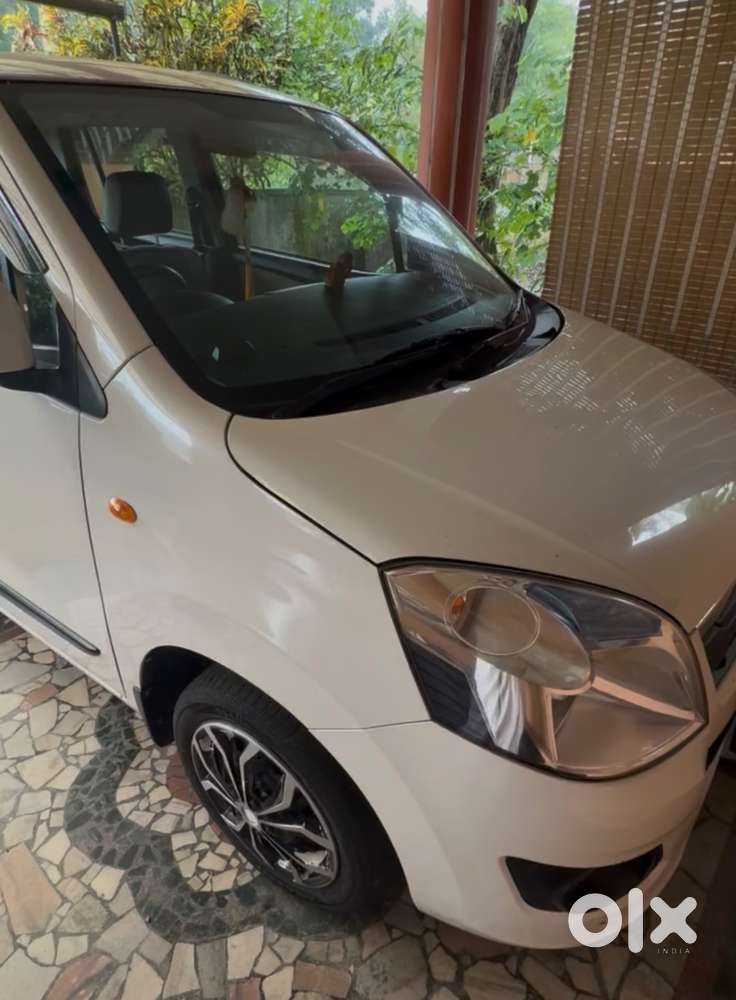 2017 Suzuki Wagon R Petrol Automatic , White, Lady Driven, 22,141 Kms