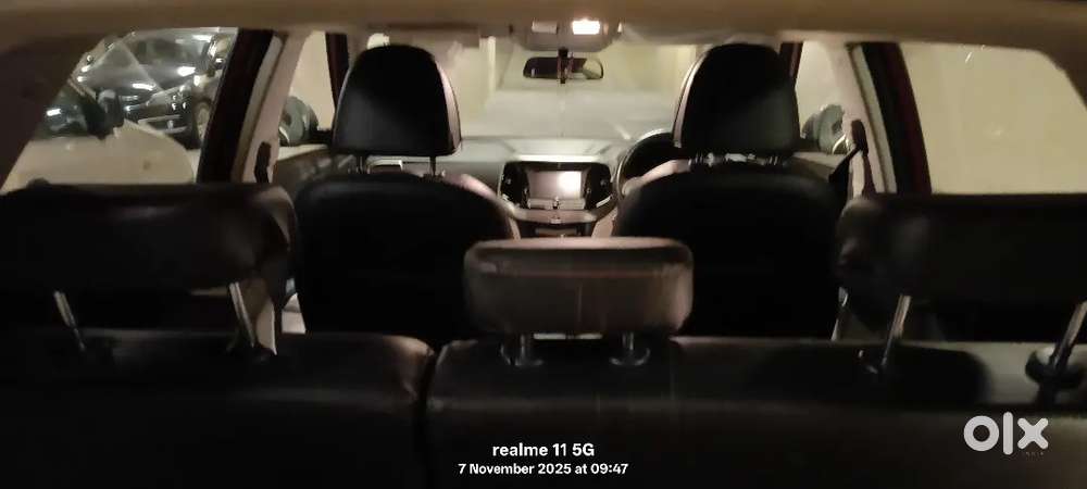 Mahindra Xuv300 2020 Petrol Well Maintained