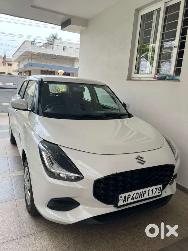 Maruti Swift 1.2 Petrol Automatic 2025