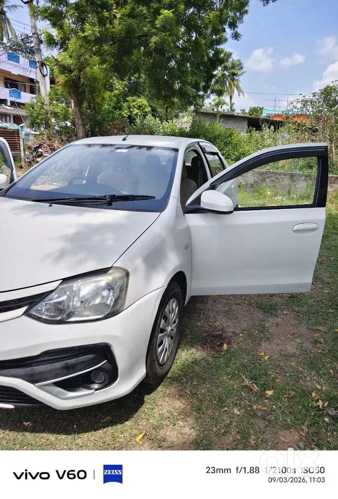 Toyota Etios Gd Platinum 2017 1st Owner Very Good Condition