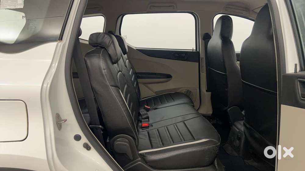 Renault Triber Rxt, 2022, Petrol