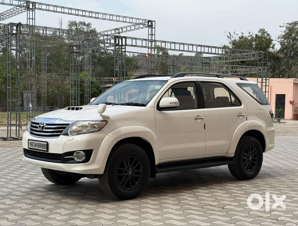Toyota Fortuner 4x4 At, 2015, Diesel
