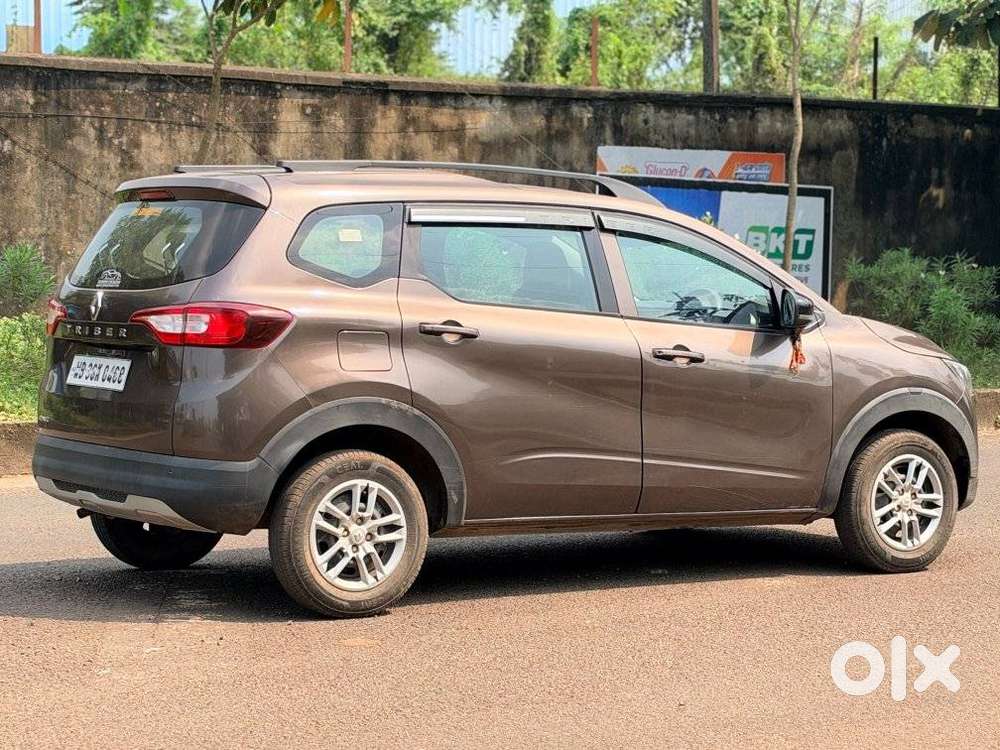 Renault Triber Rxt, 2022, Petrol