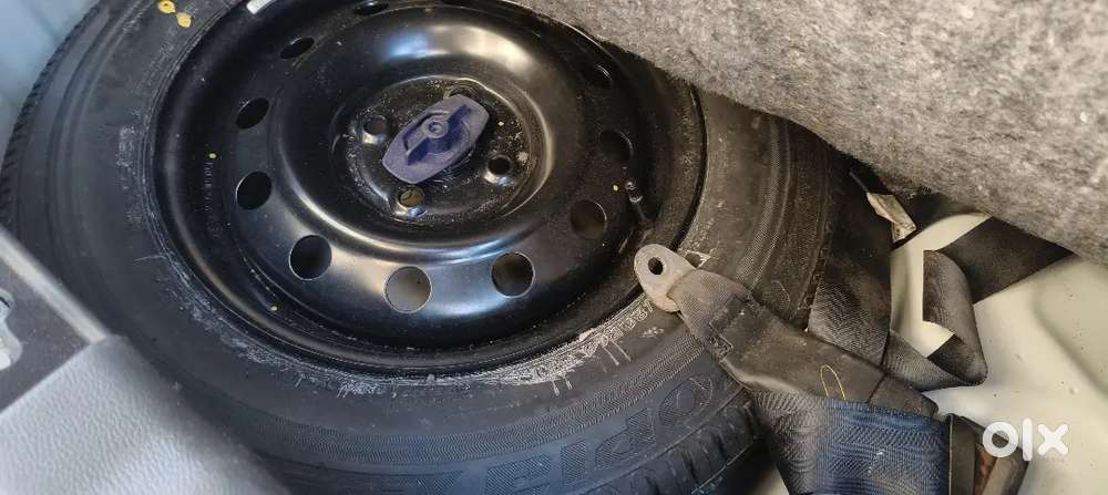 Maruti Swift 1.2 Vxi 2023